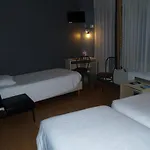 乐瑞雷沃邦酒店 酒店 阿布维尔